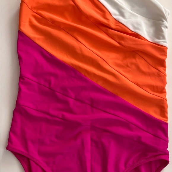 Summer Salt Island Goddess shirred One Shoulder One Piece Size 8LT - Picture 3 of 12